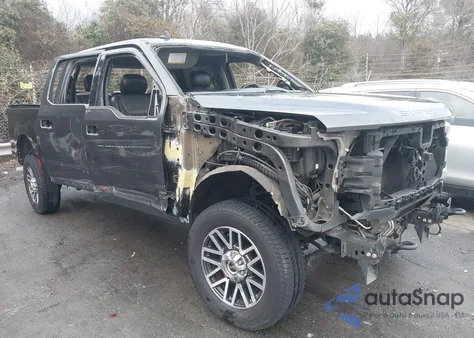 2019 Ford F-250 Lariat z USA, uszkodzony, nr VIN 1FT7W2B60KED06423